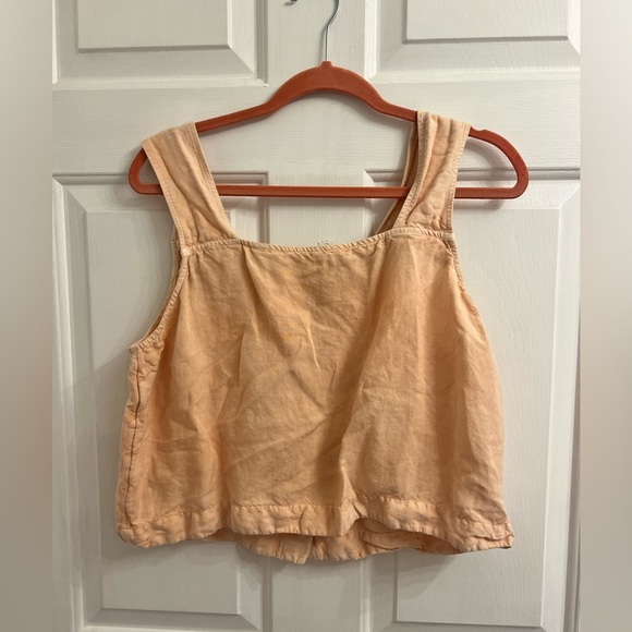 Linen crop with button detailing - Picture 1 of 3